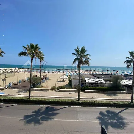 Attico Incantevole Fronte Mare, *
